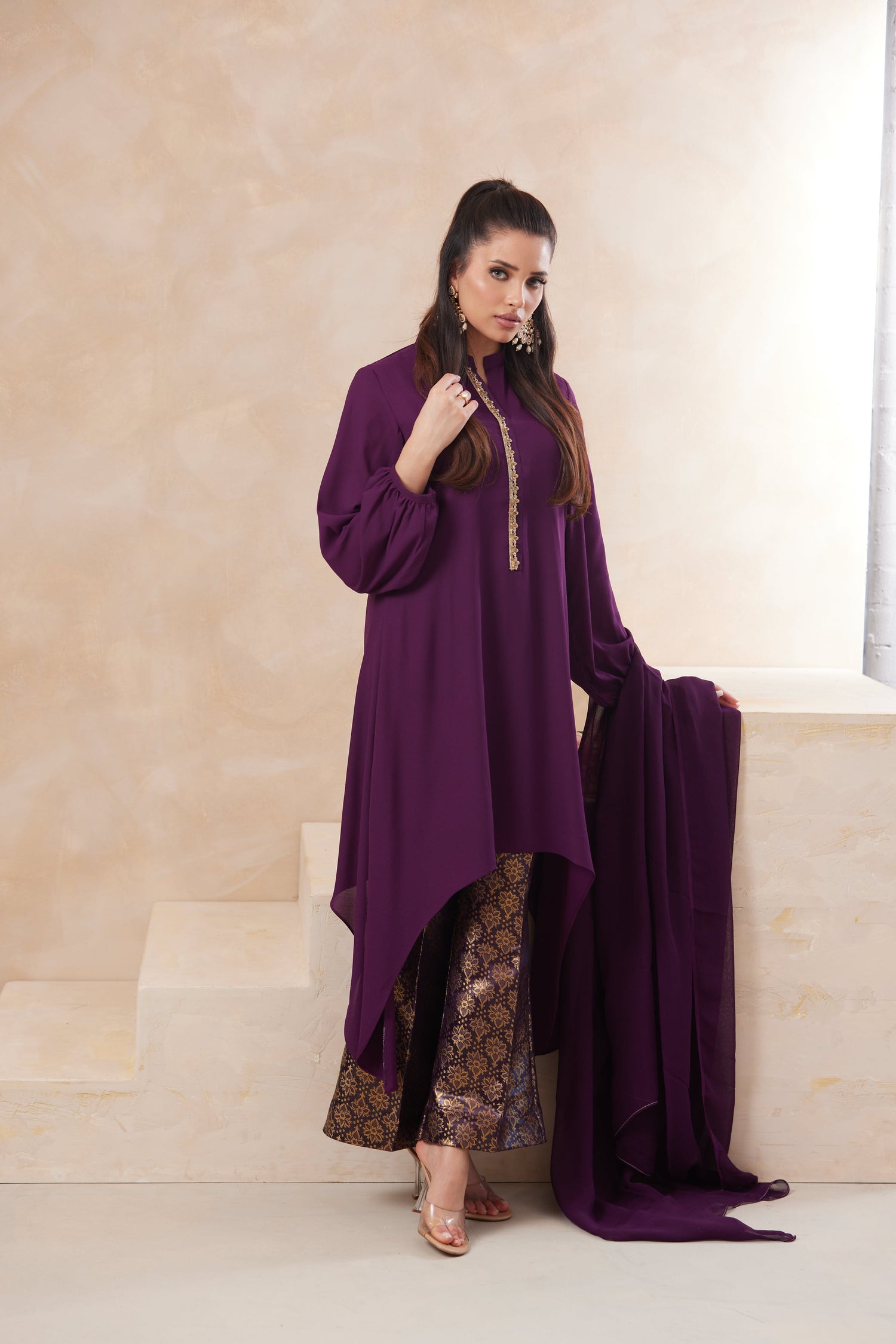 TAUPE&