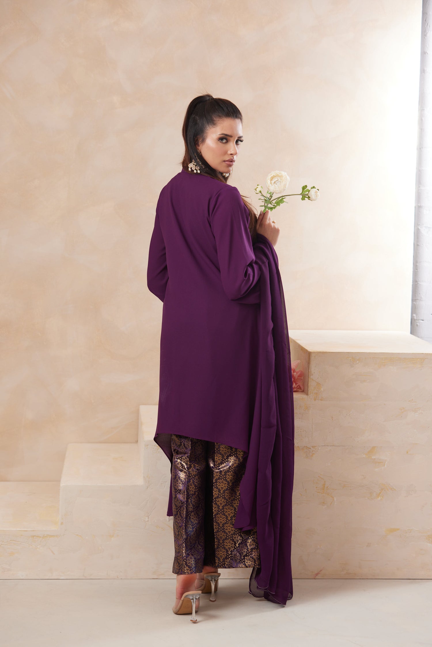 TAUPE&