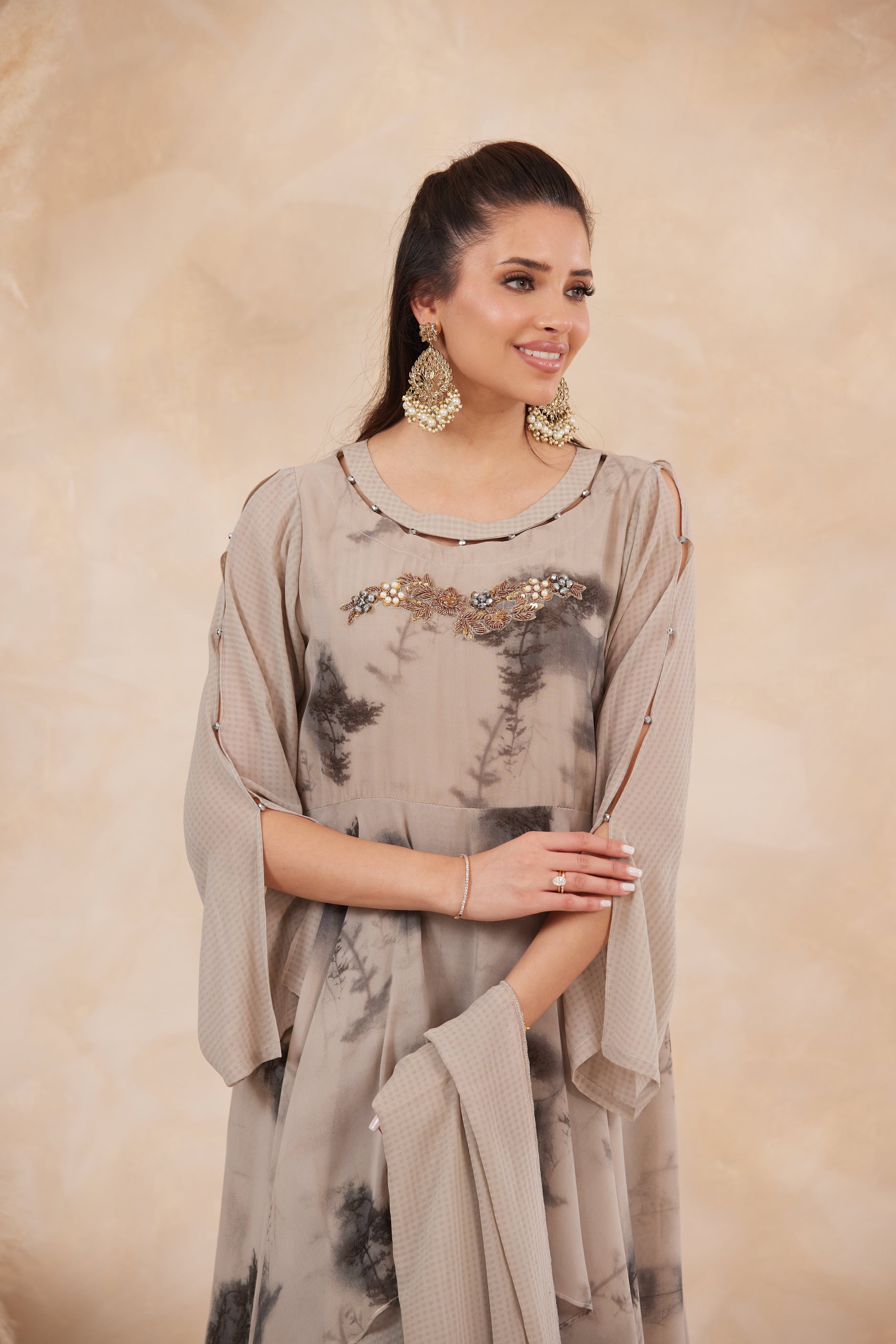 GREY GRACE&