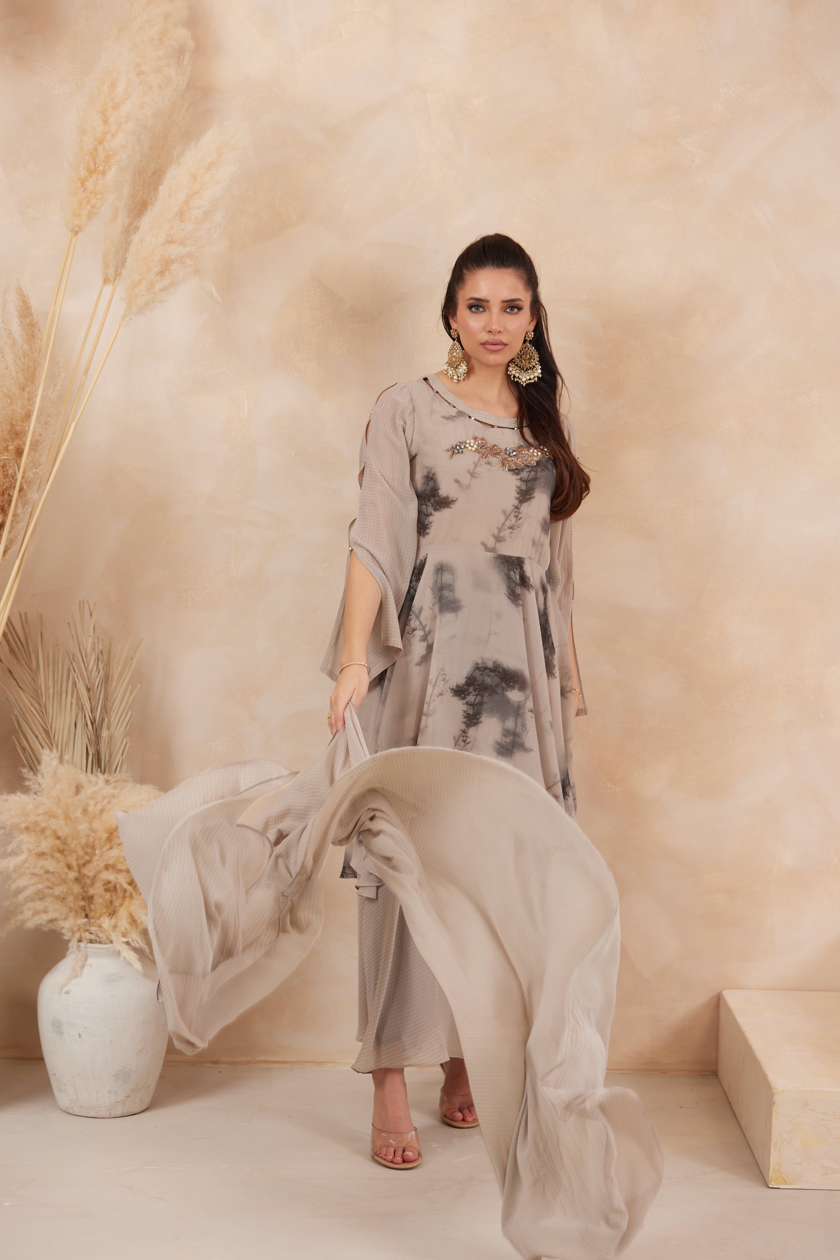 GREY GRACE&