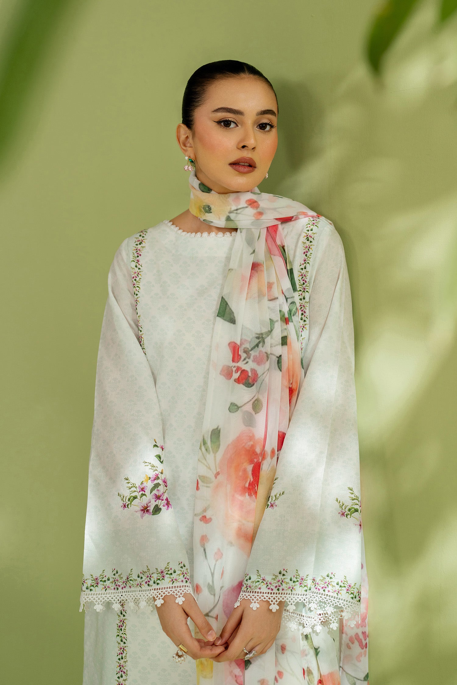 Hoorain